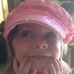 Meet your Posher, Laverna